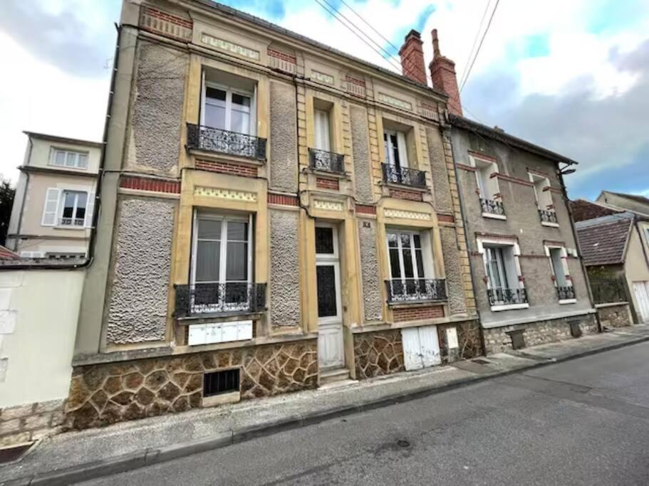 La Belle Pause - Studio Auxerre Proche Parking Екстер'єр фото
