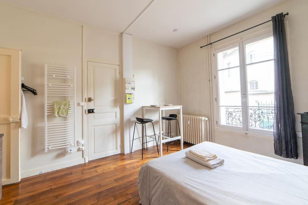 La Belle Pause - Studio Auxerre Proche Parking Екстер'єр фото